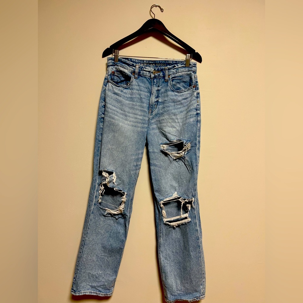 American Eagle. Size 6. Jeans